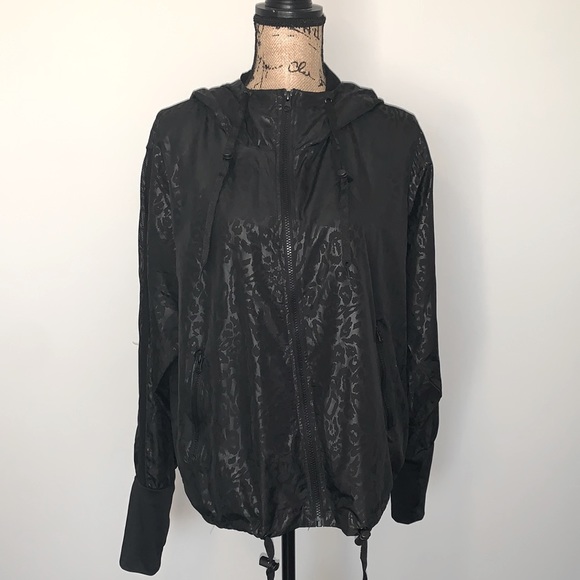 ZYIA Tops - EUC Zyia Active Jacket, size Large.